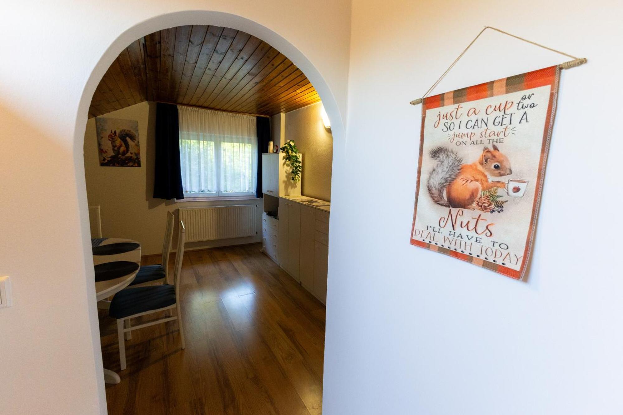 Kismokus Apartman เอ็กเกอร์ ภายนอก รูปภาพ